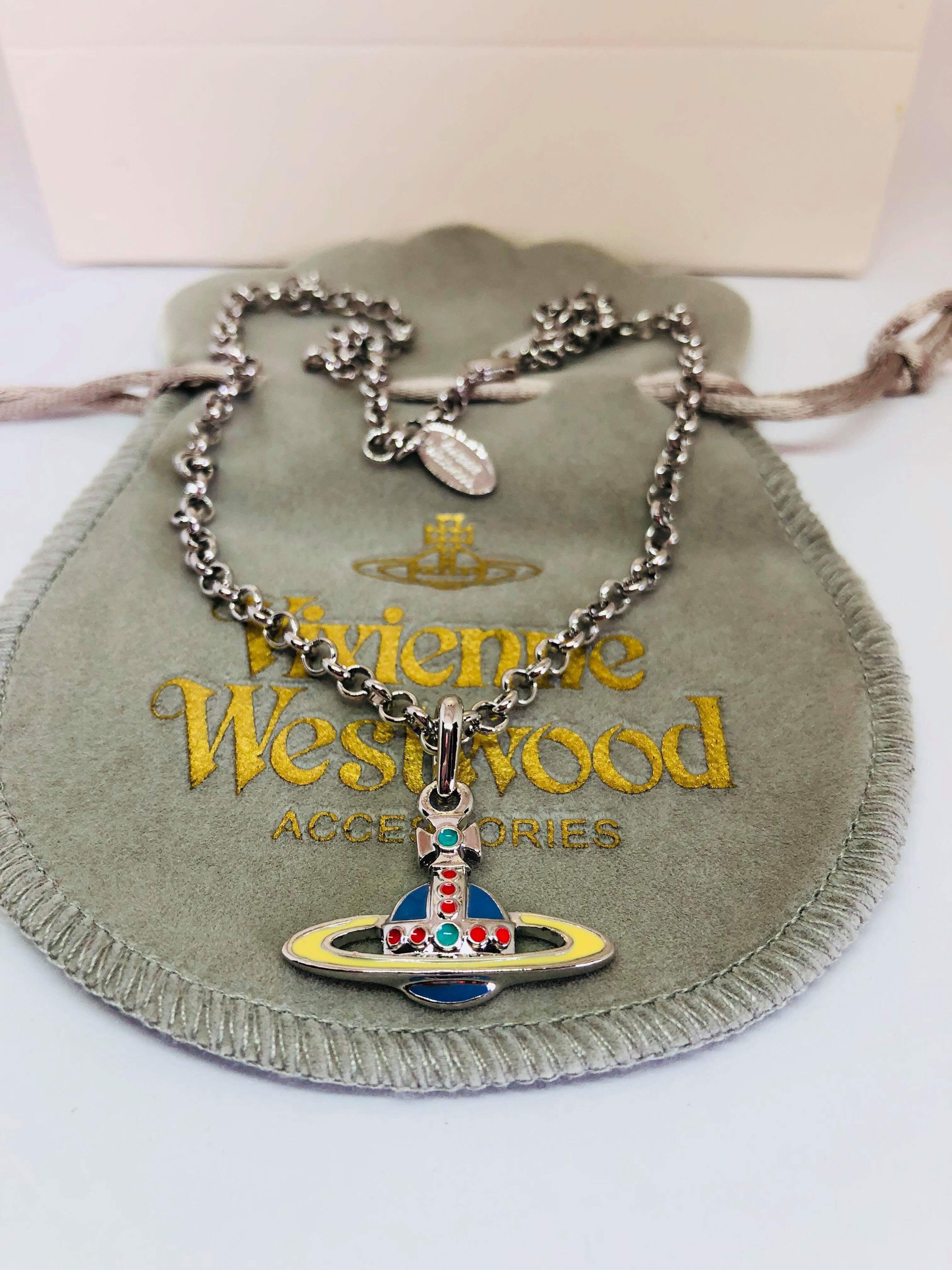 vivienne westwood Neil Bas Relief Pendant necklace