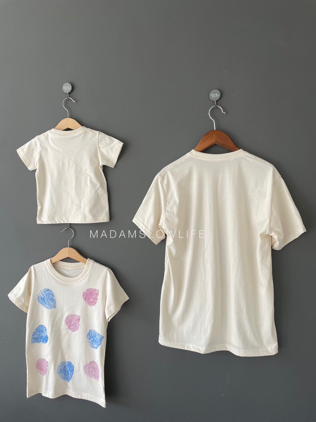 เสื้อยืดเด็ก 80 90 100 110 120 130 140 งานพิมพ์มือจากใบไม้โดยใช้ปลอดสารพิษ