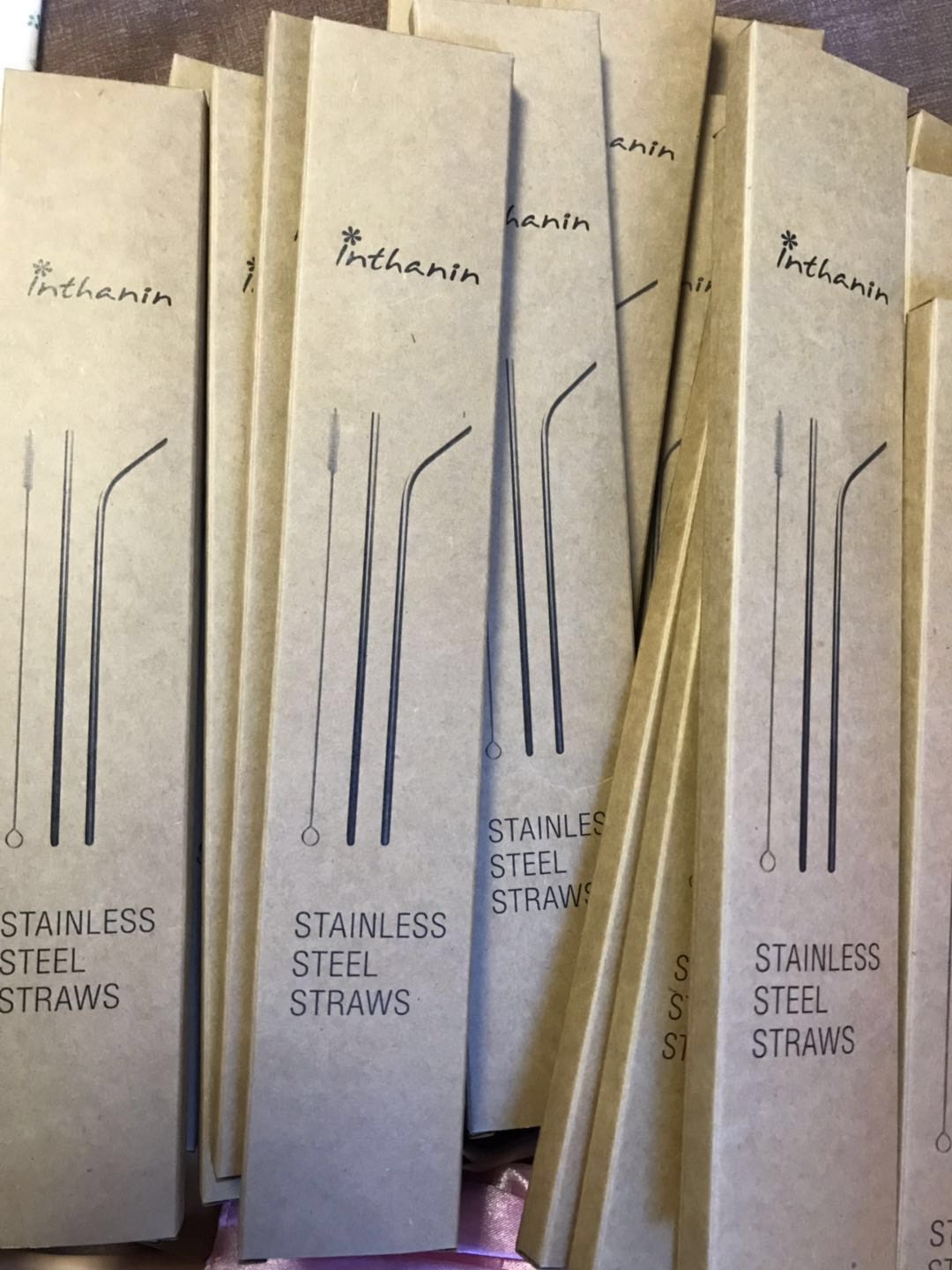 ลดโลกร้อน ด้วยการพกหลอดสิคะ ..Set หลอด stainless Steelพร้อมแปรงล้าง พร้อมจำหน่ายแล้วที่ inthanin นะจ๊ะ สนใจผลิตสินค้าสอบถามได้คะ😘☺️