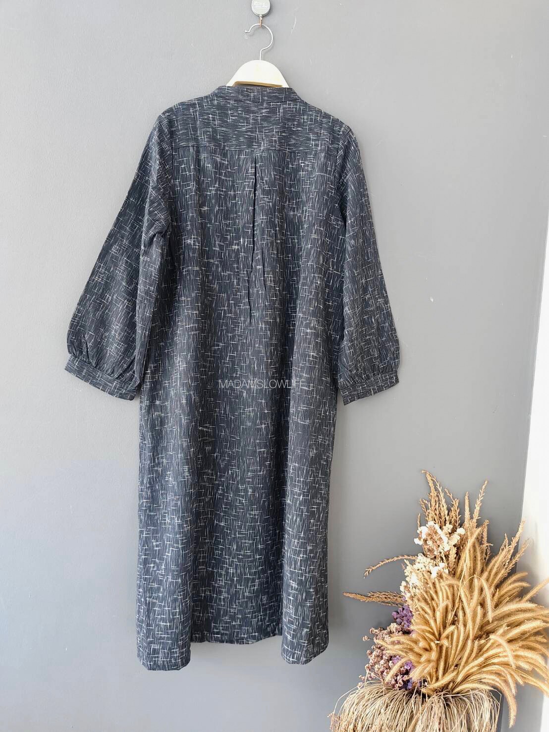 เดรสคอจีน Size F เสื้อคอจีนกระดุมผ่าหน้า มีกระเป๋าทั้งสองข้างผ้าทอมือสวยงามลวดลายเป็นเอกลักษณ์