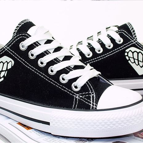 รองเท้าผ้าใบ ลาย Tokyo Ghoul เรืองแสงได้!!