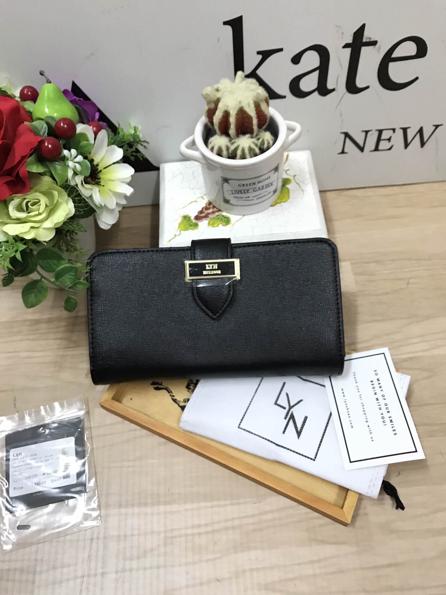 LYN JACKLE Long Wallet