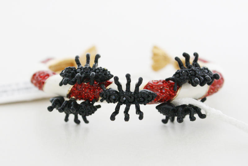 Disaya กำไลมด