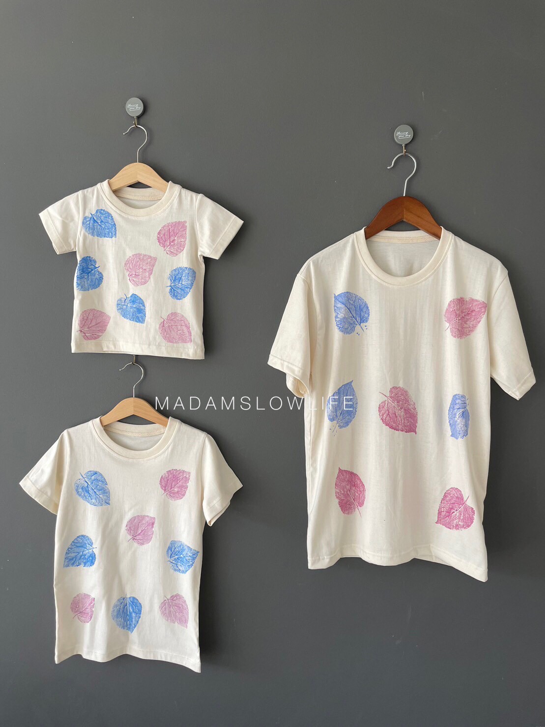 เสื้อยืดงานพิมพ์มือจากใบไม้โดยใช้สีปลอดสารพิษ มีSize:XS,S,M,L,XL,2XL