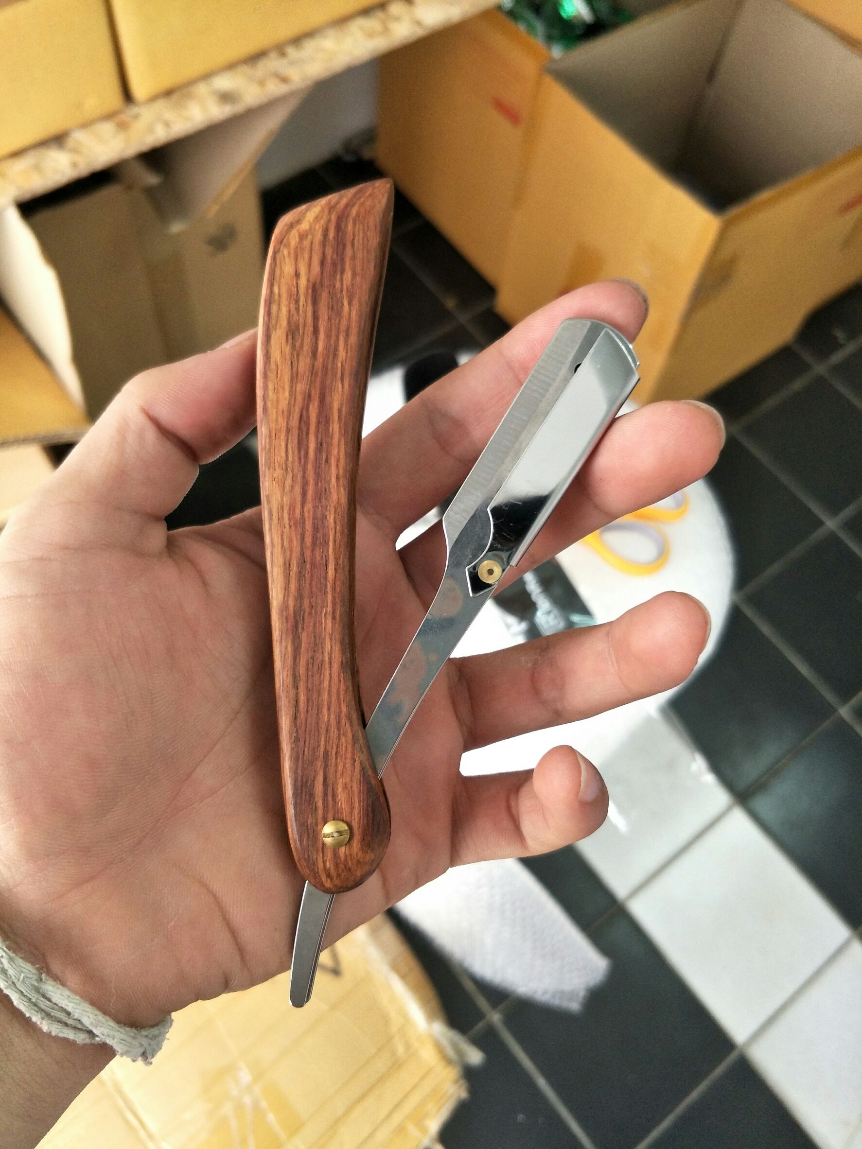 มีดโกนพับด้ามไม้ Renren Vintage Razor