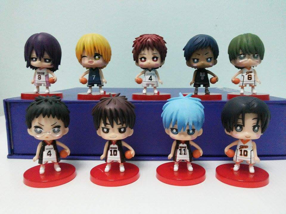 โมเดล Kuroko No Basket 9ตัว ฐานแดง กล่องฟ้า
