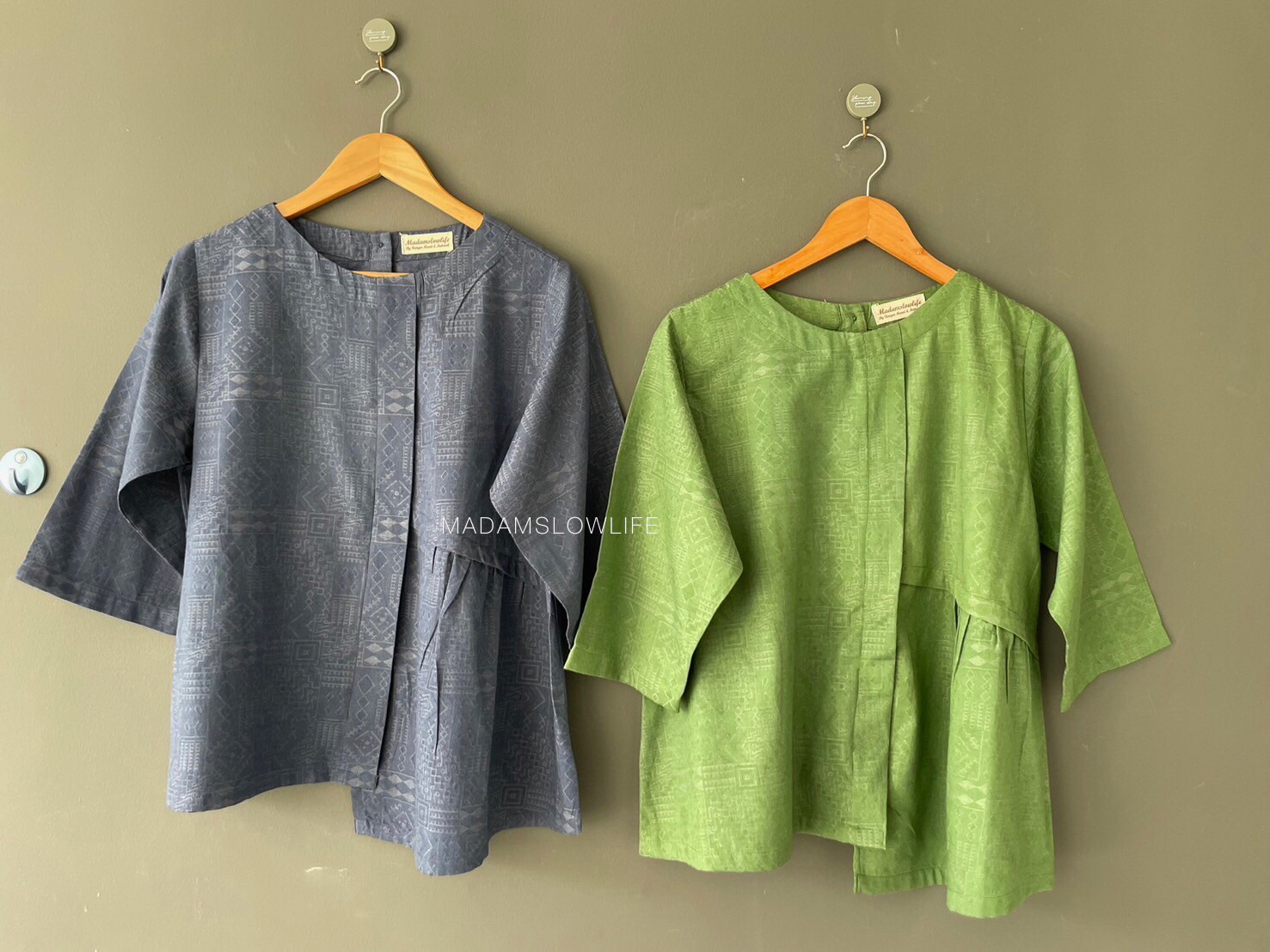 เสื้อผู้หญิง Size F อก 36-42 นิ้ว แขนยาว 16 นิ้ว ยาว 21 นิ้ว