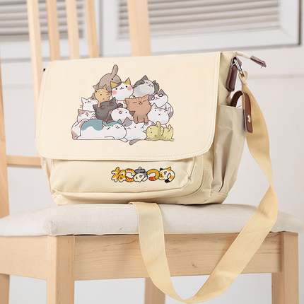 กระเป๋าสะพาย ลาย Neko Atsume