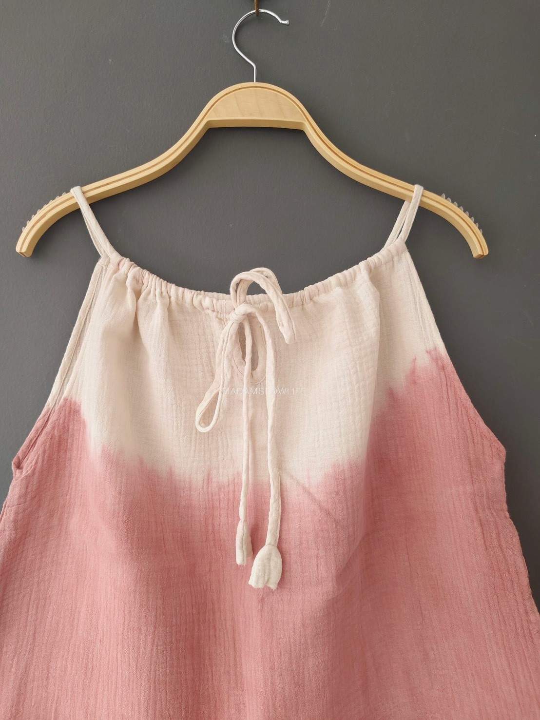 เสื้อสายเดี่ยว มัดย้อมสีทูโทนสีโอรส Size:F