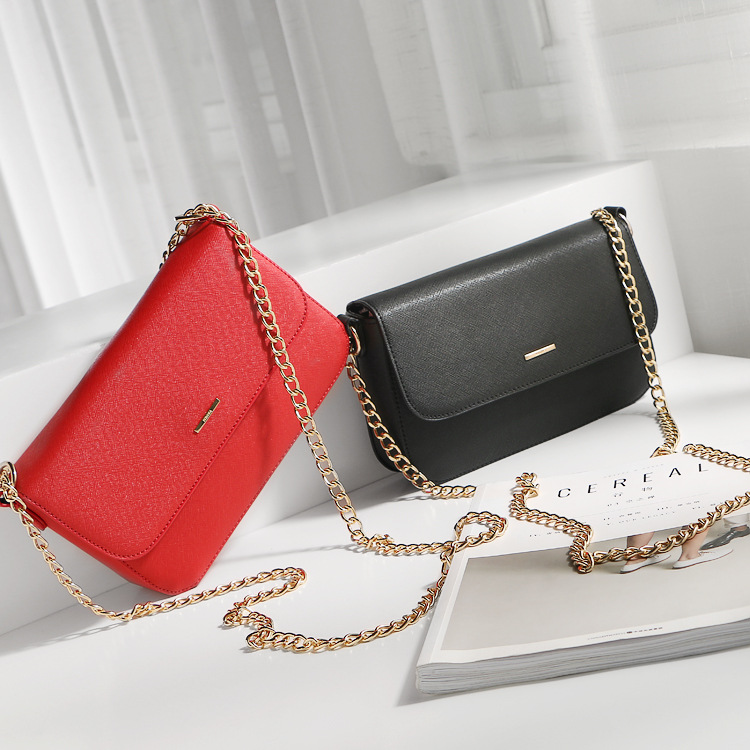 Bershka Slim Chain Sling Bag