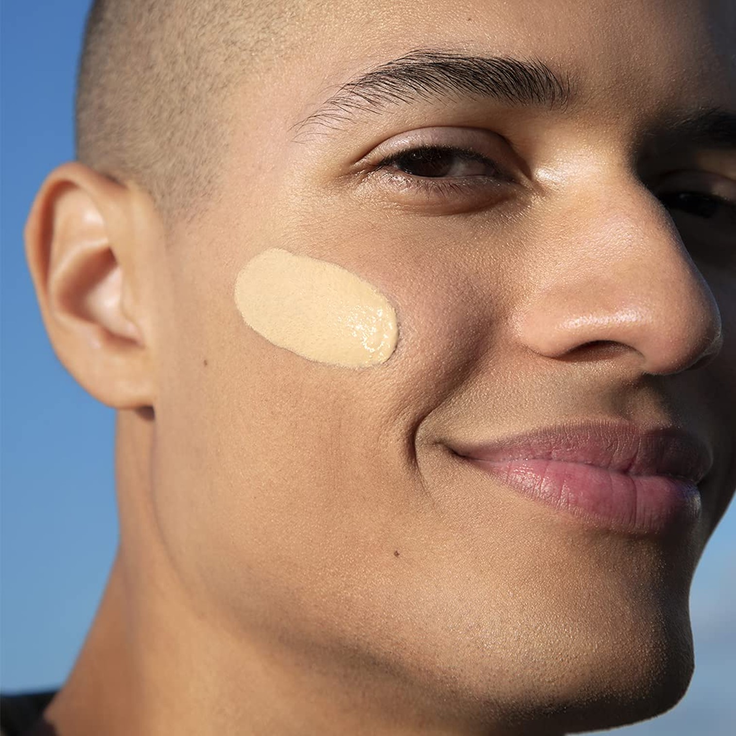 Garnier SkinActive BB Cream Anti-Ageing Medium 50mL บีบีครีมรองพื้นผิวหน้าเนื้อบางเบาสูตรพิเศษช่วยลดริ้วรอยสินค้านำเข้าจากออสเตรเลีย