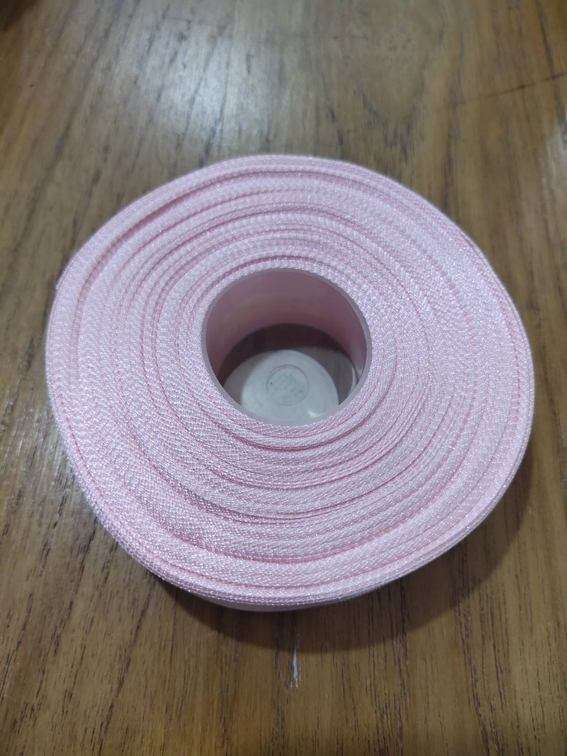 ริ้บบิ้นซาติน หน้ากว้าง25mm สีชมพูอ่อน 5 หลา