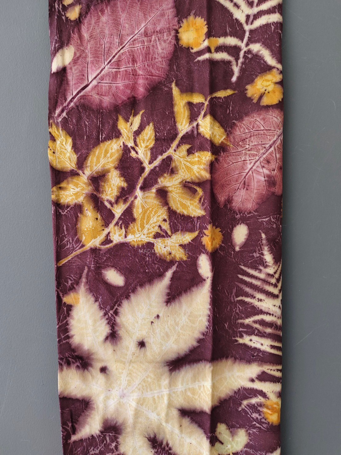 ผ้าพันคอ cotton Eco print Size : กว้าง 70 cm × ความยาว 170 cm มีให้เลือก 6 โทนสี