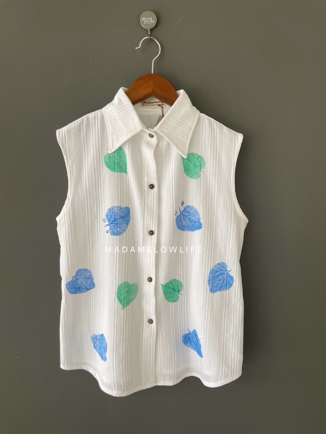 เสื้อแขนกุดผู้หญิง Size: M L XL พิมพ์ใบไม้ด้วยสีปลอดสารพิษ