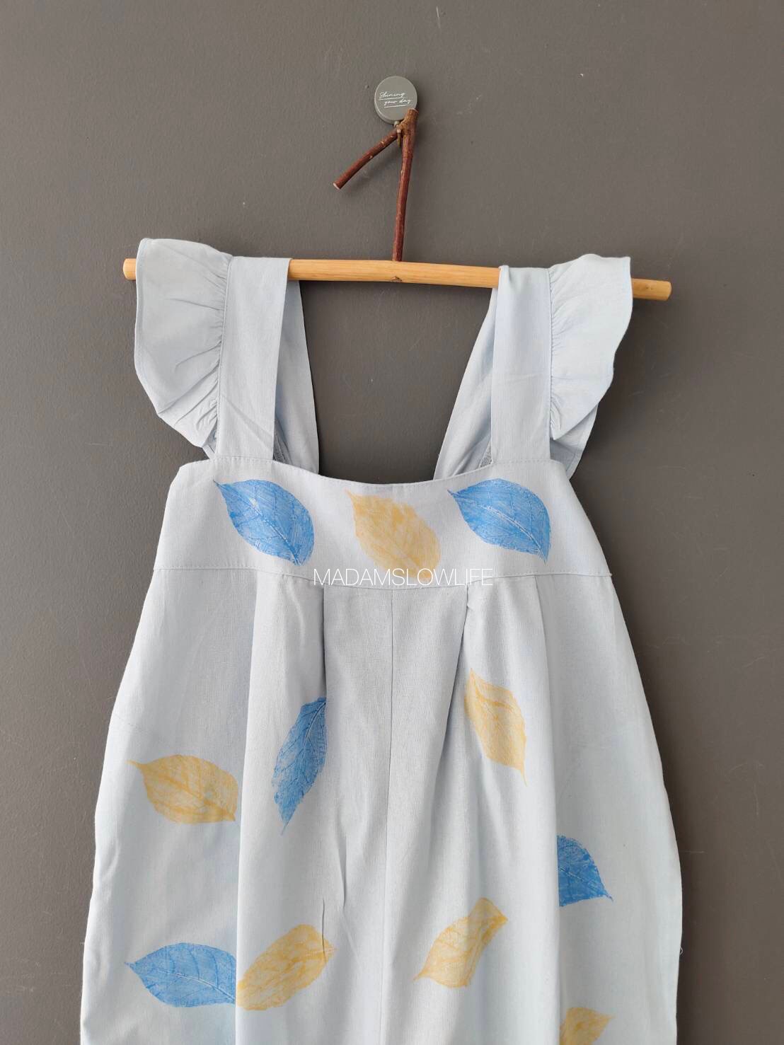 ชุดจั๊มสูท Size M เนื้อผ้าคอตตอน พิมพ์ลายใบไม้