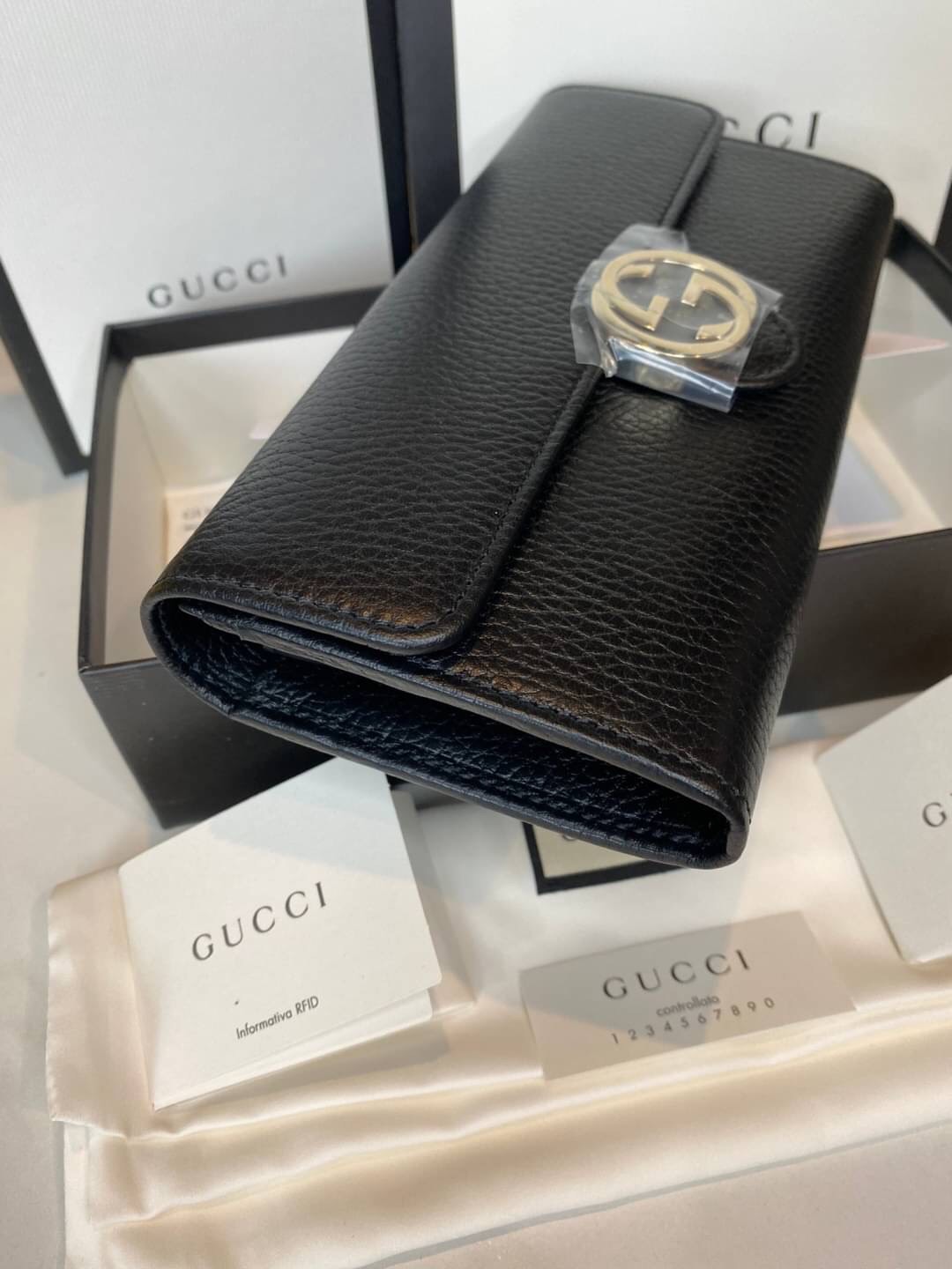 Gucci Interlock Wallet