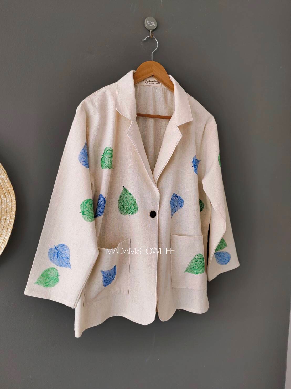 เสื้อสูททรง Blazer Size F อก 36-44 นิ้ว ปลายแขน 20 นิ้ว ยาว 26 นิ้ว