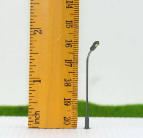 เสาไฟโลหะ 3 โวลต์ สูง 5 ซ.ม. / 5 ต้น (Everest)