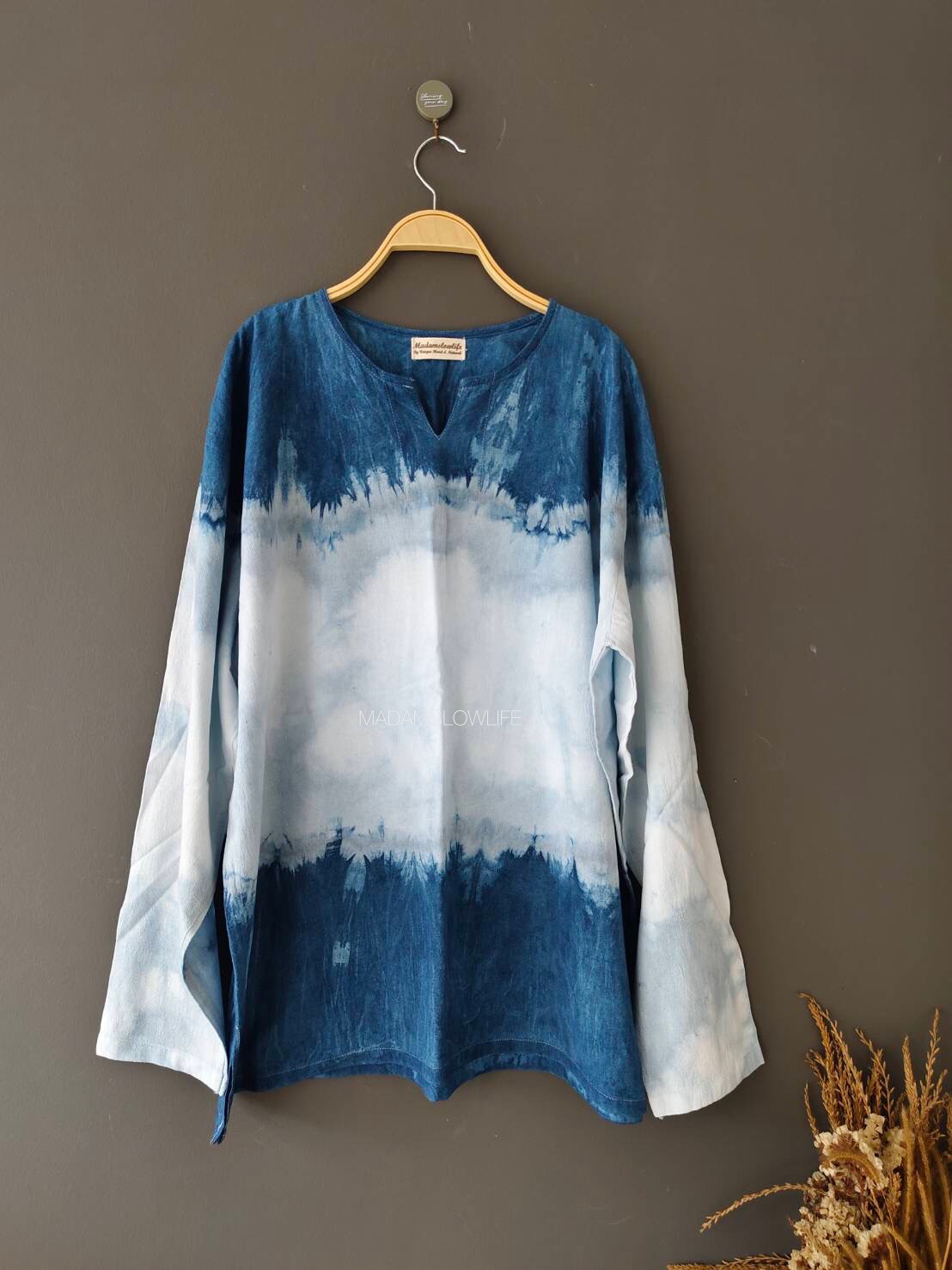เสื้อคอวีแขนยาวผู้ชาย มัดย้อมคราม Size:42" 44" 46" 48" 50"