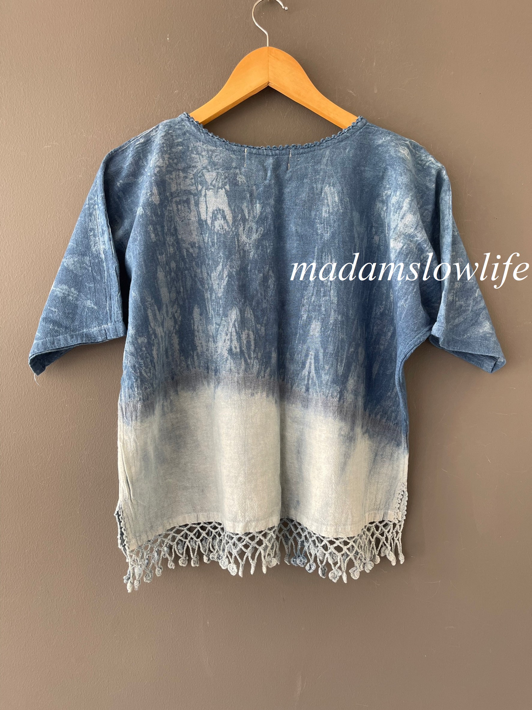 เสื้อคอตตอน ย้อมสีธรรมชาติและปลอดสารพิษ ปักมือ ถักริม Blouse Hand Tie Dye Natural and Non-Toxic with Hand needles Unique Designed