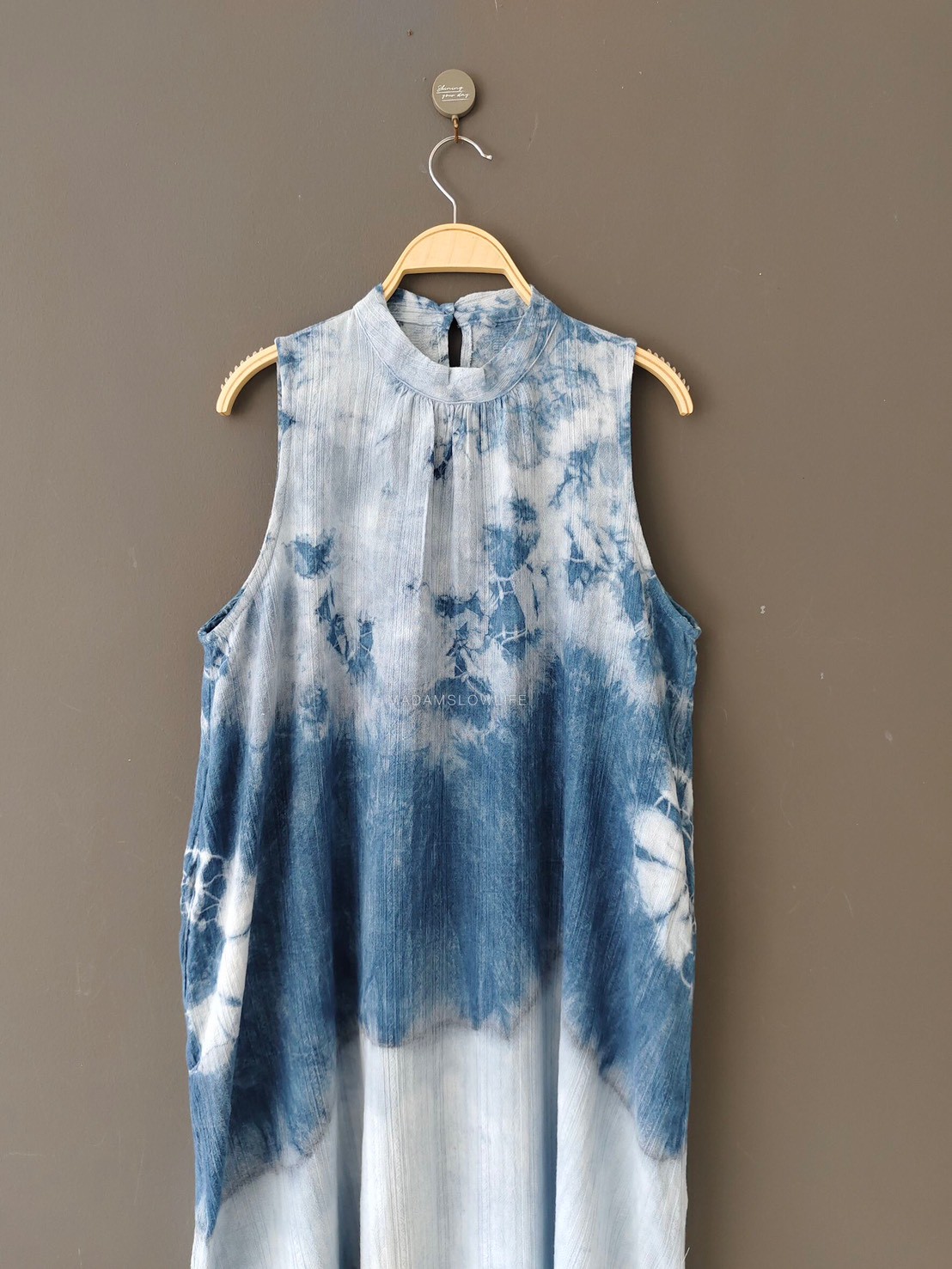 ชุดเดรสคอเต่า Size :F เนื้อผ้าคอตตอน 100% มี texture มัดย้อมครามธรรมชาติ