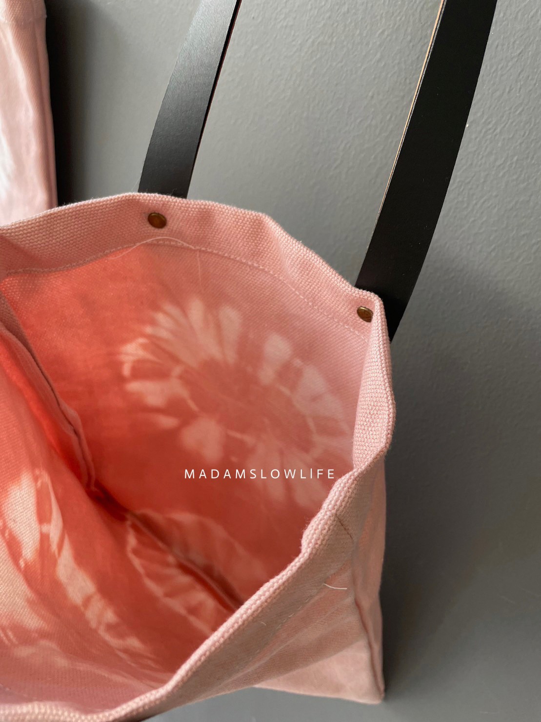 กระเป๋าผ้าแคนวาส กว้าง 10 นิ้ว ยาว 13 นิ้ว เนื้อผ้าแคนวาส 15 oz พรีเมียม