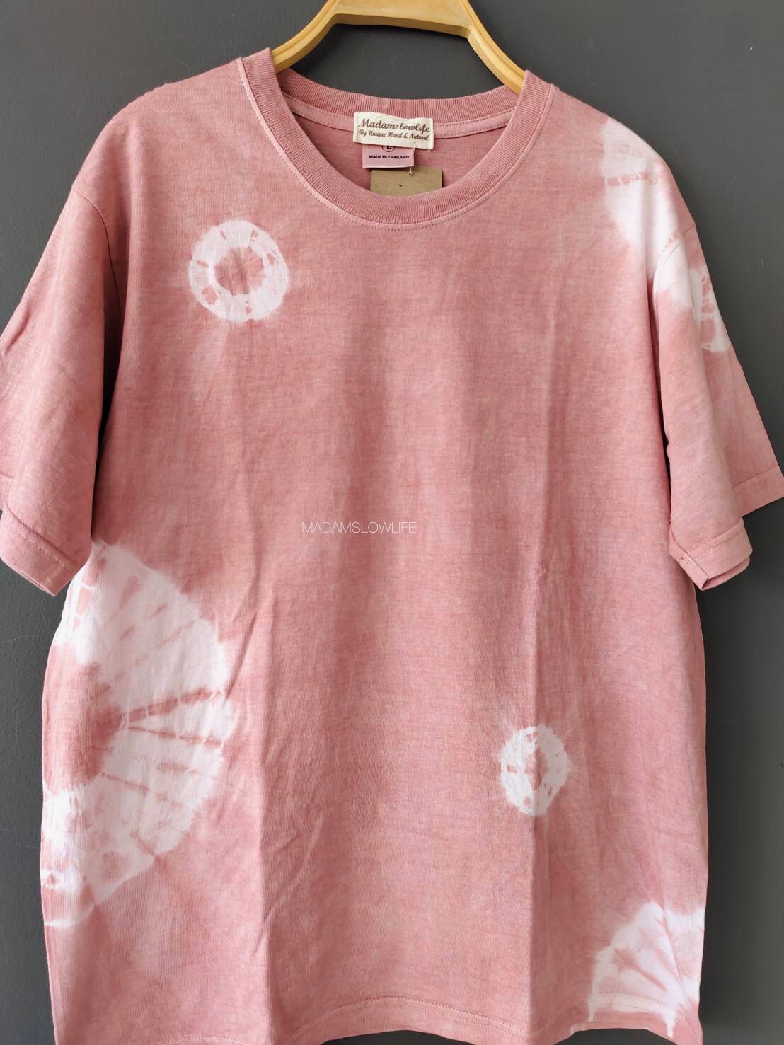 เสื้อยืดผู้ใหญ่ มัดย้อมสีชมพูธรรมชาติ Size : XS S M L XL 2XL 3XL