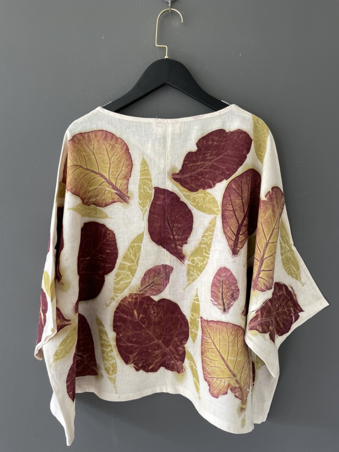 เสื้อคอกลม พิมพ์ใบไม้ธรรมชาติ ผ้าลินินแท้ Unique Eco Print Blouse