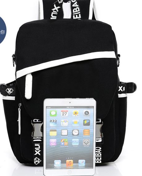 กระเป๋าเป้ ลาย Conan เรืองแสง