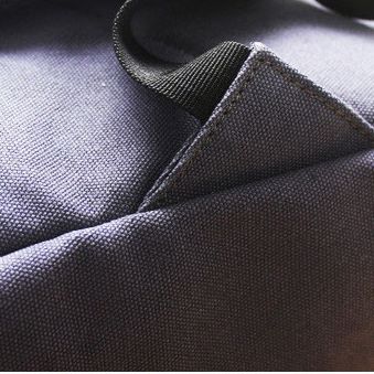 กระเป๋าเป้ ลาย attack on titan