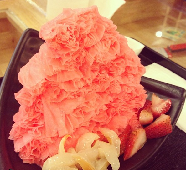 ผงนมน้ำแข็งใสเกล็ดหิมะสำเร็จรูป น้ำแข็งใส ปุยนุ่น รสสตอเบอรี่