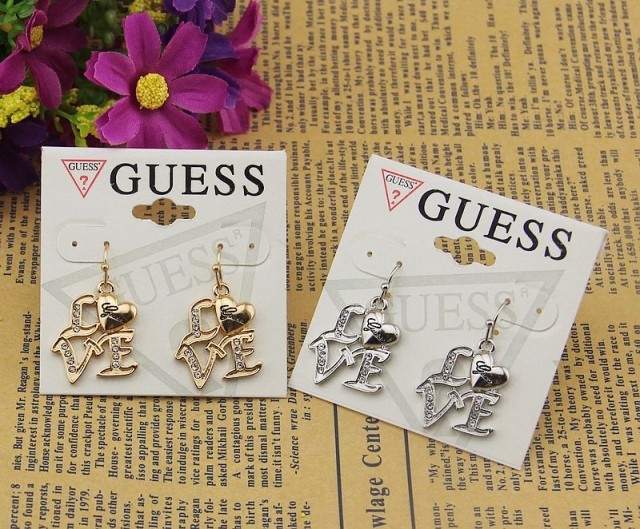 Guess Love Earrigs