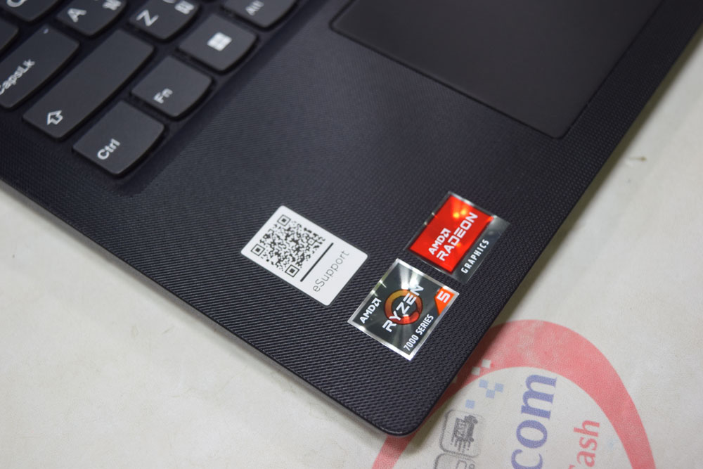 ขาย Lenovo V15 15.6นิ้ว IPS 60Hz รุ่นใหม่ Ryzen 5 Gen7 RAM8 ครบกล่อง สภาพ 99%