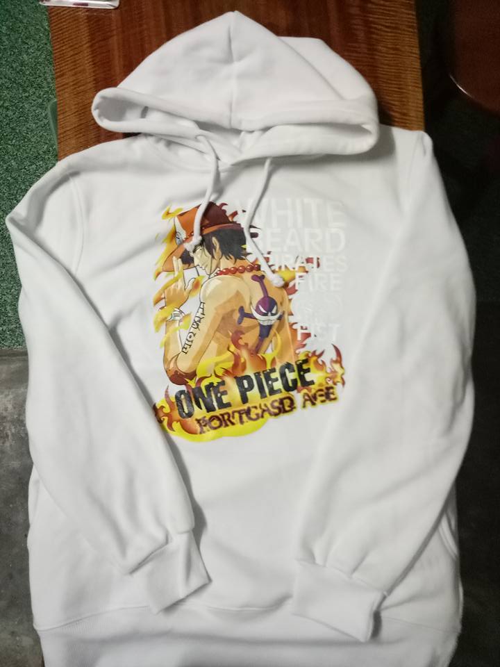 เสื้อกันหนาว ลาย one piece