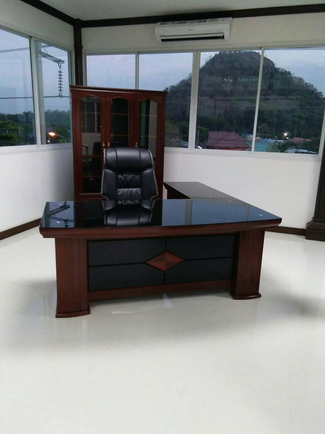 โต๊ะทำงานผู้บริหารตัวแอล รุ่น Crown 2.00 เมตร