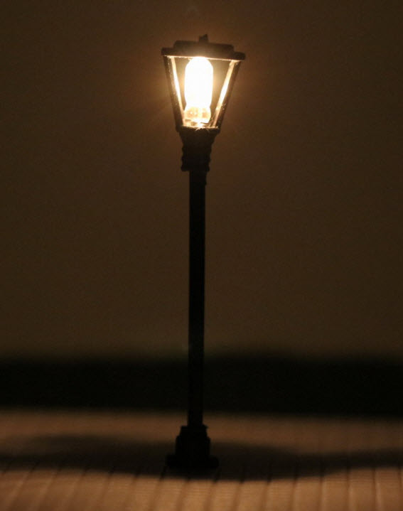 เสาโคมไฟเดี่ยว 12V สูง 6.5-7 ซ.ม. (สเกล 1:75-1:120) / 5 ต้น