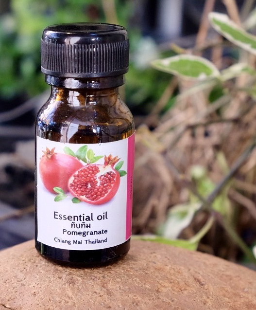 น้ำมันหอมระเหยทับทิม Pomegranate Essential Oil