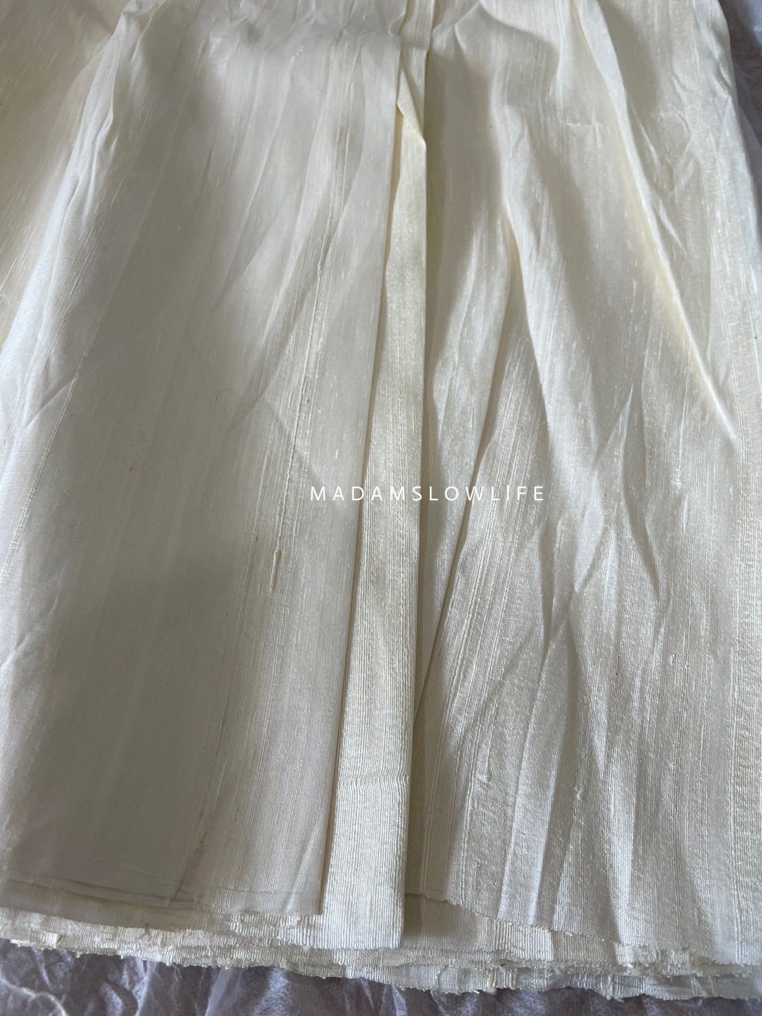 ผ้าไหมเปลือกไม้มีเทคเจอร์ หน้ากว้าง 100 เซนติเมตร Hand made