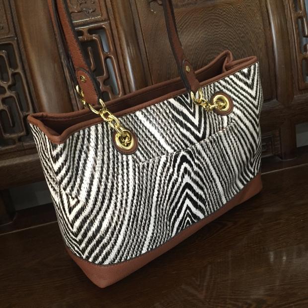 Liz Claiborne Real Fit Satchel Bag