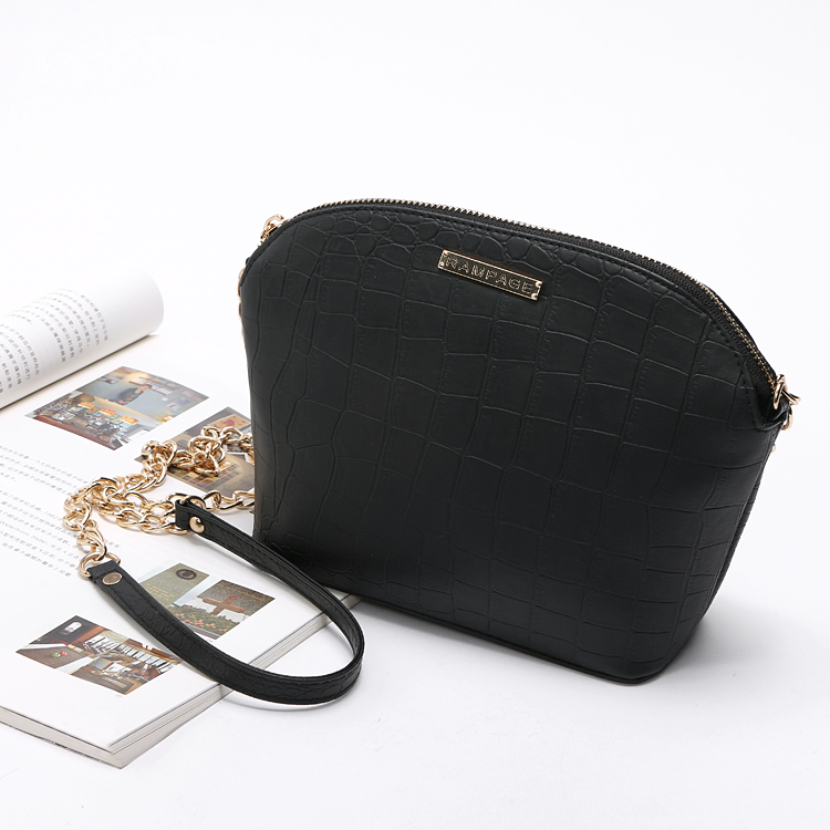 กระเป๋าแบรนด์ Rampage สัญชาติ usa