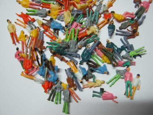 คน สเกล 1:75 คละแบบ / 100 ตัว