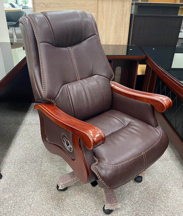 เก้าอี้ผู้บริหาร พนักพิงสูงพร้อมปรับเอนได้ รุ่น มาร์ติน