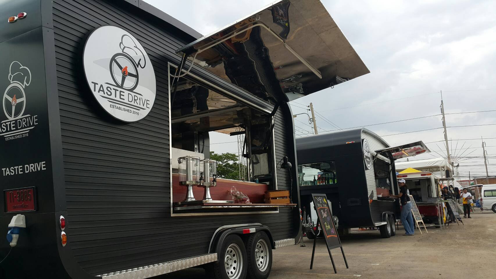 ผลิตออกแบบและจำหน่ายรถFood Truck รถขายของ รถขายอาหาร รถบรรทุกรถ รถขนส่งทุกชนิด