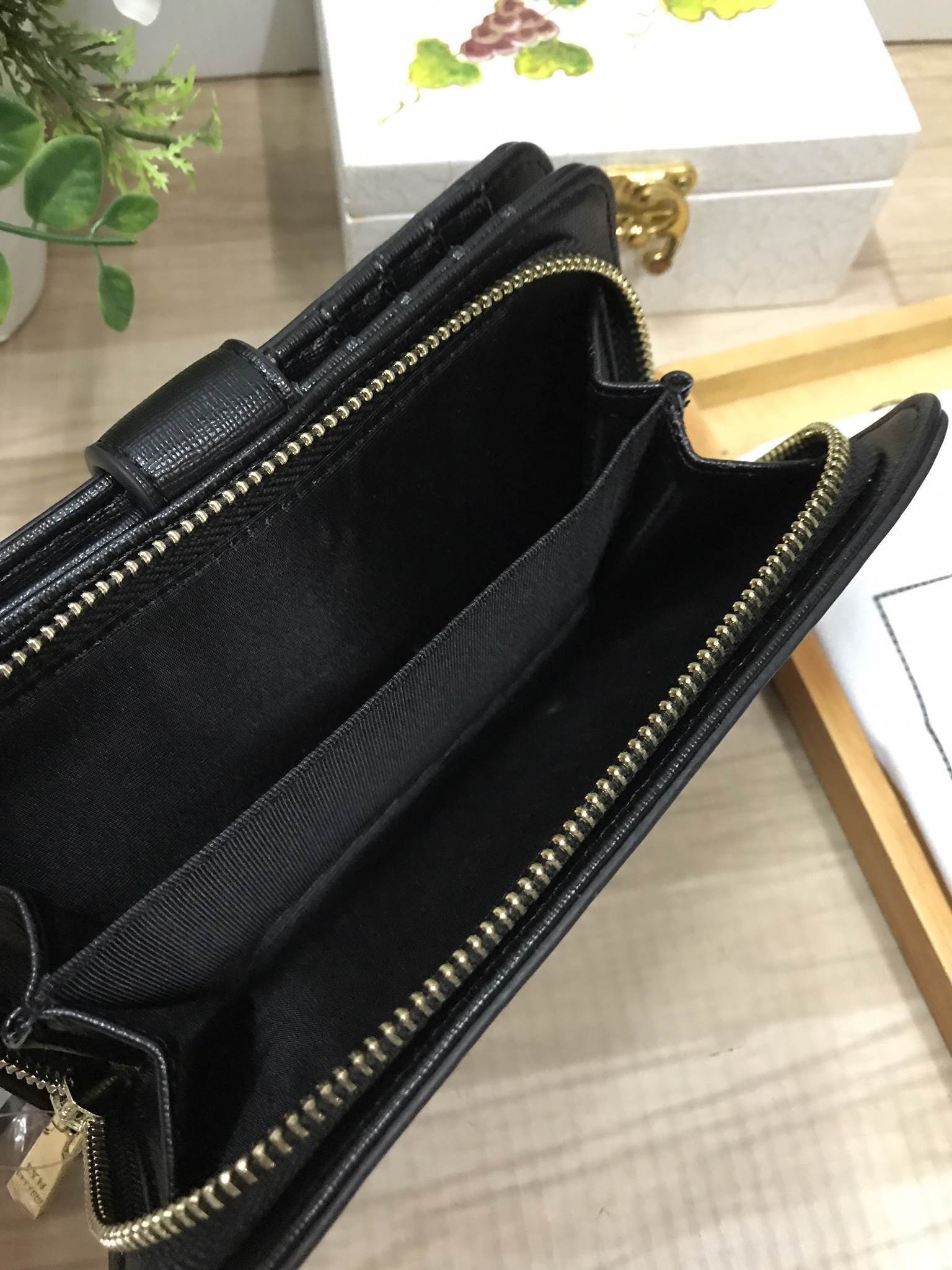 LYN JACKLE Long Wallet