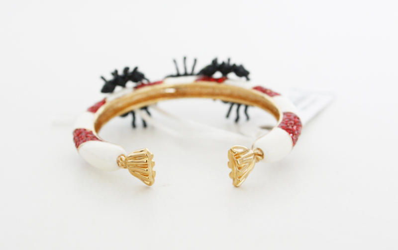 Disaya กำไลมด