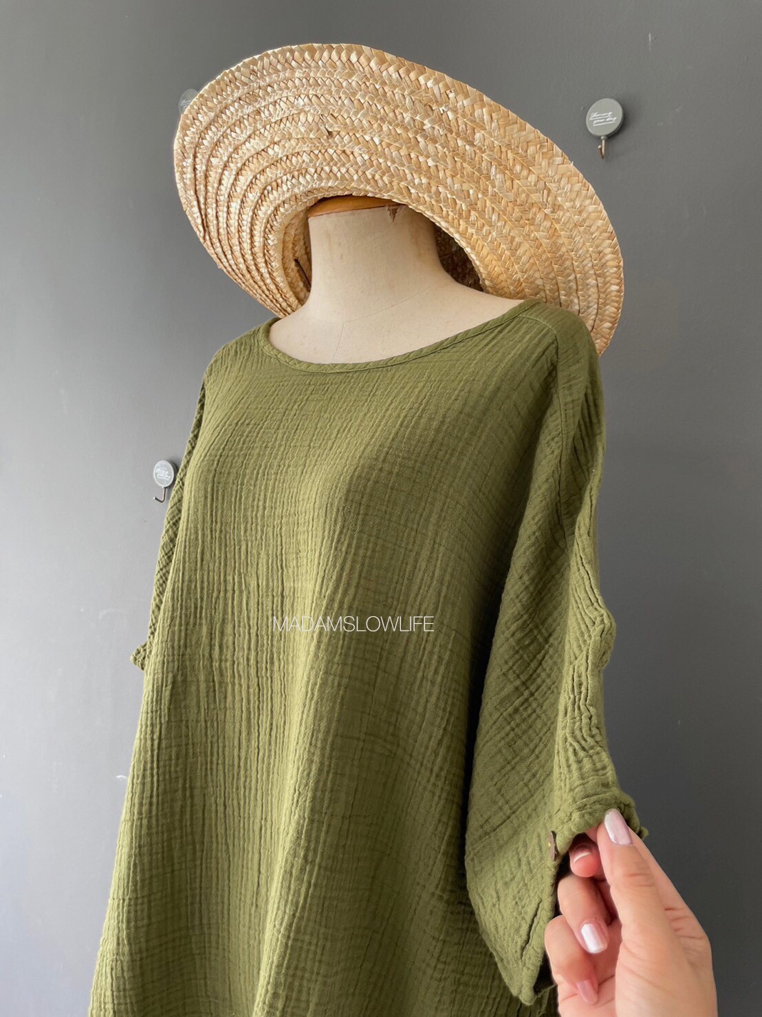 เสื้อสีเขียว+กางเกงขายาว สวมใส่สบาย Size:F