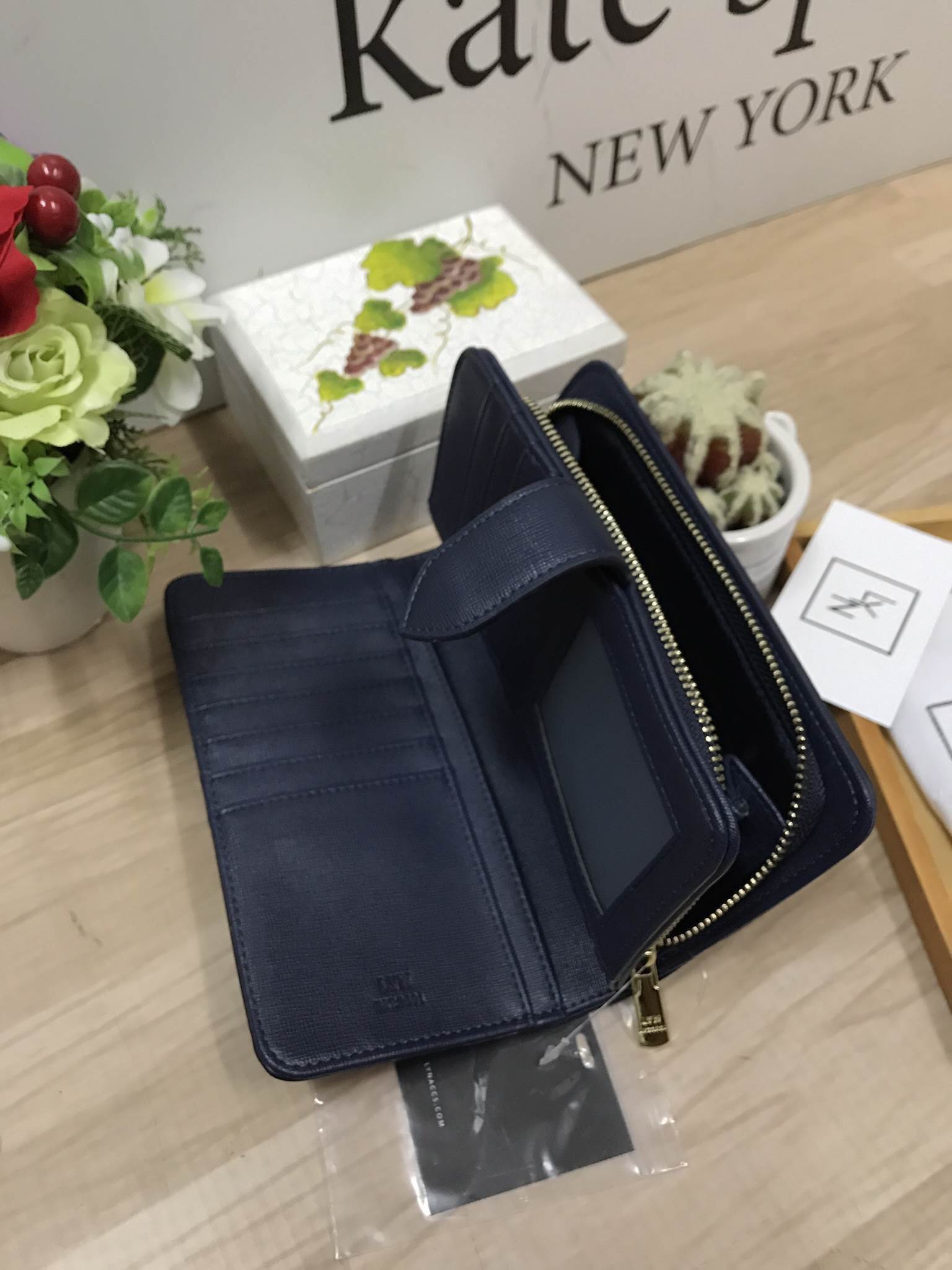 LYN JACKLE Long Wallet