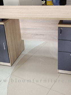 โต๊ะทำงานพร้อมลิ้นชัก มีกุญแจล็อก ขนาด 150x60x75 ซม.