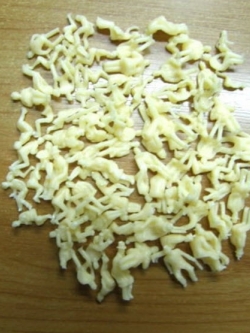 คนนั่ง สเกล 1:87 คละแบบ / 100 คน (พรีเมี่ยม)