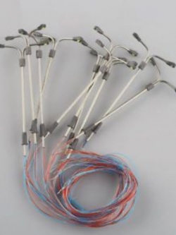 เสาไฟโลหะ 2 กิ่ง (1:200) 3 โวลต์ สูง 6 ซ.ม. / ชุด 5 ต้น (พรีเมี่ยม)